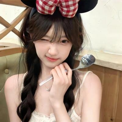 白骨王后 海报